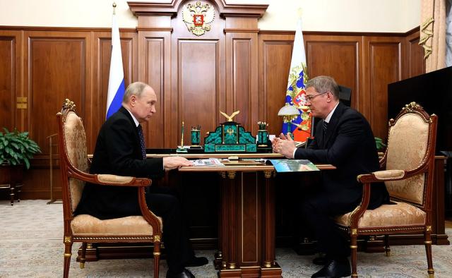 Владимир Путин поддержал выдвижение Радия Хабирова на второй срок
