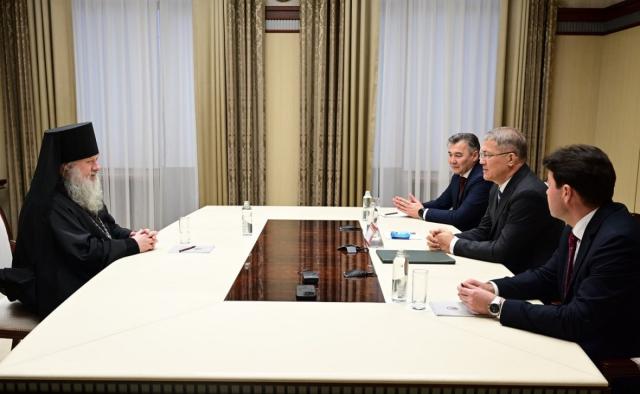 Хабиров поздравил митрополита Филарета с избранием на пост главы Уфимской епархии