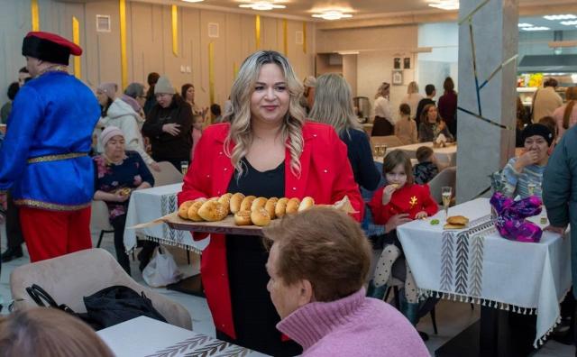 В Кумертау закрыли кафе «Остерия» после отравления посетителей В Кумертау закрыли кафе «Остерия» после отравления посетителей
