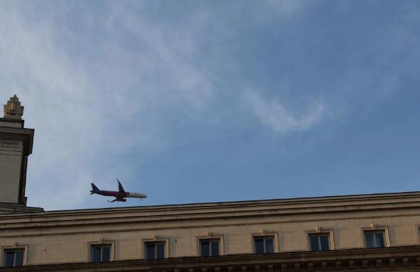 Летевший в Уфу самолет экстренно сел в Кирове из-за срабатывания датчика пожара