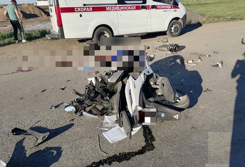 В Уфе мотоциклист врезался в машину и погиб