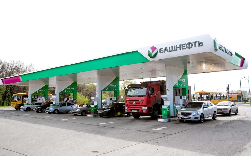 «Башнефть» в 14-й раз с начала года подняла цены на бензин