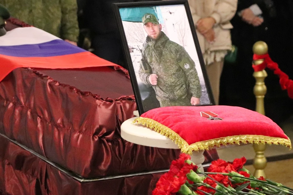 В Уфе простились с военнослужащим Русланом Кутлуевым, погибшим на СВО