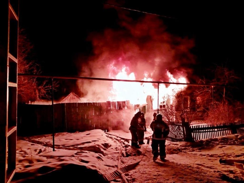 Жителя Башкирии госпитализировали в реанимацию после пожара в жилом доме