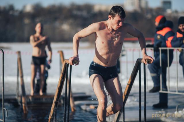 В крещенских купаниях приняли участие 30 тысяч жителей Башкирии