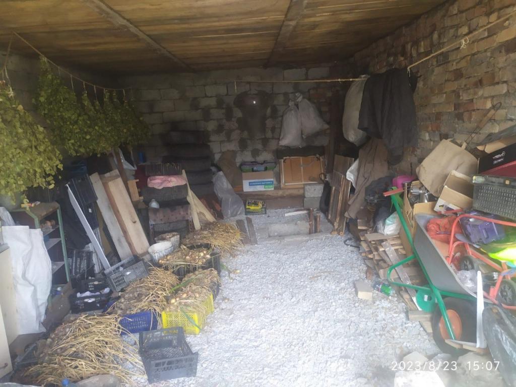 Отец и сын погибли в гараже в Башкирии, отравившись угарным газом