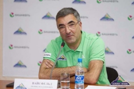 Генеральный менеджер «Салавата Юлаева» Леонид Вайсфельд подписал новый контракт с клубом