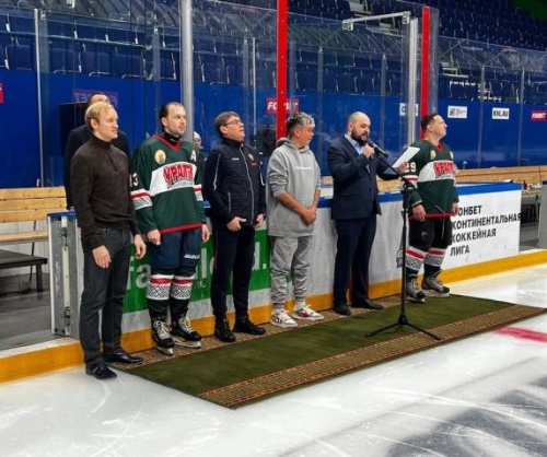 В Уфе, на большой арене ледового дворца «Салават Юлаев» состоялось открытие первого сезона Единой Хоккейной Лиги Башкортостана