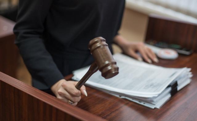 В Башкирии вынесли приговор 22-летней девушке, порезавшей полуторагодовалого сына
