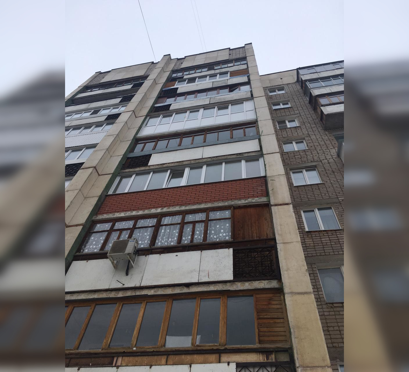 Уфимка выбросила из окна девятого этажа двухгодовалую малышку