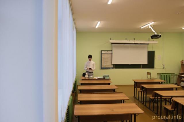 Уфимские школы организовали пункты вакцинации от COVID-19