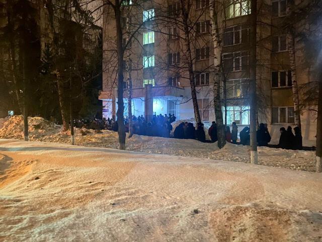 В Уфе из-за пожара из общежития эвакуировали 253 студента