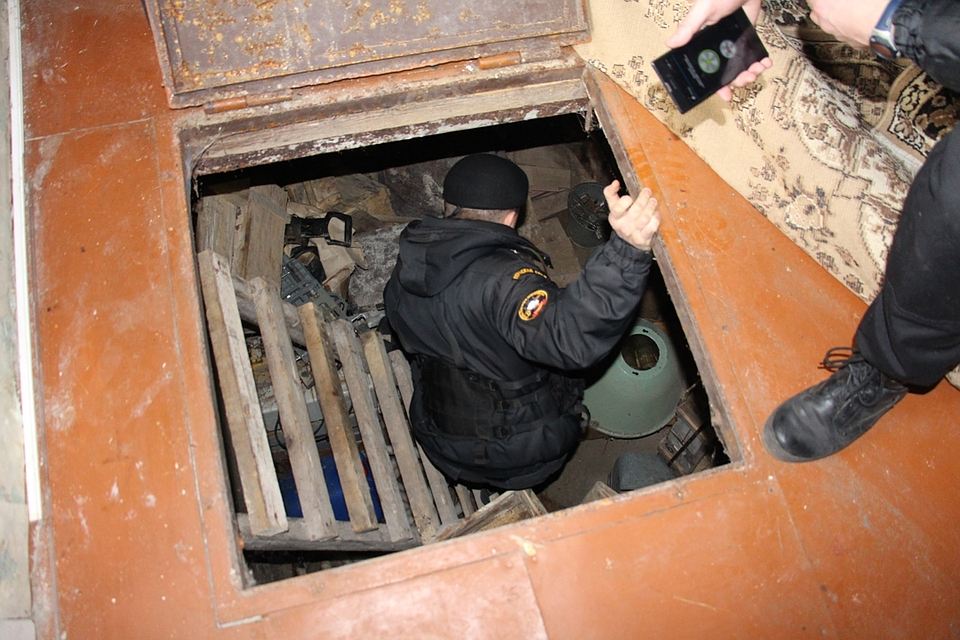 В Башкирии должник прятался от судебных приставов в погребе, им пришлось пойти на хитрость