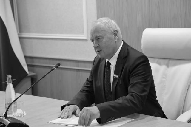 С председателем Госсобрания Башкирии Константином Толкачевым простятся 6 мая