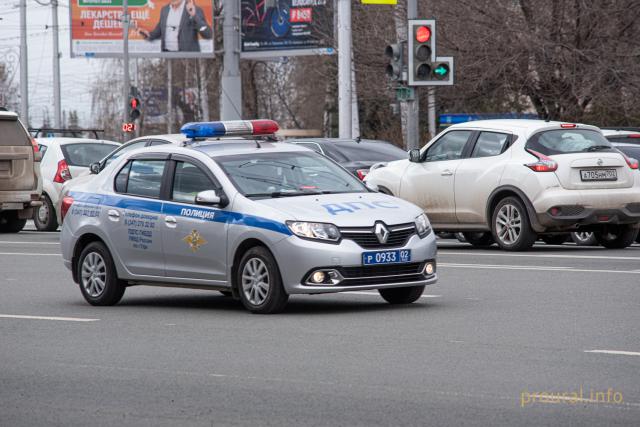 В Уфе полиция разыскивает водителя, сбившего на дороге школьника