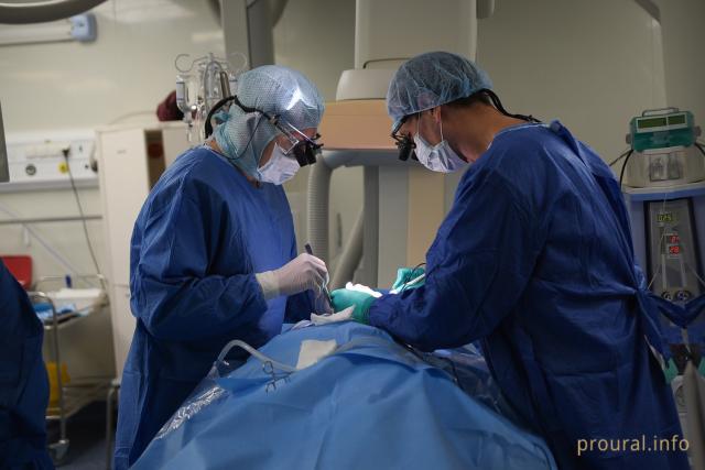 Новый операционный стол появился в больнице Салавата