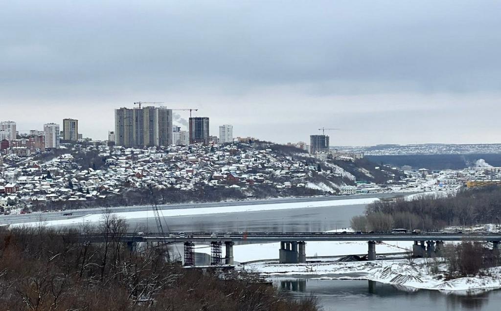 Ремонт арочного моста через Белую в Уфе завершили наполовину