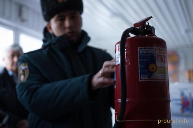 Житель Башкирии попал в больницу, пытаясь растопить печь бензином