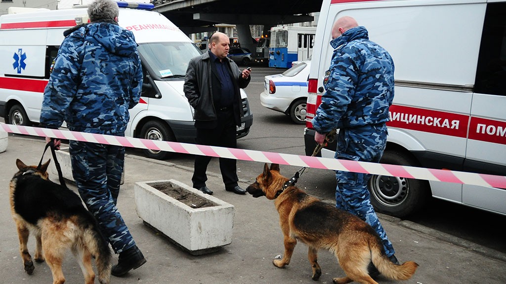 В Стерлитамаке продолжаются звонки с сообщениями о взрывных устройствах: снова эвакуированы люди