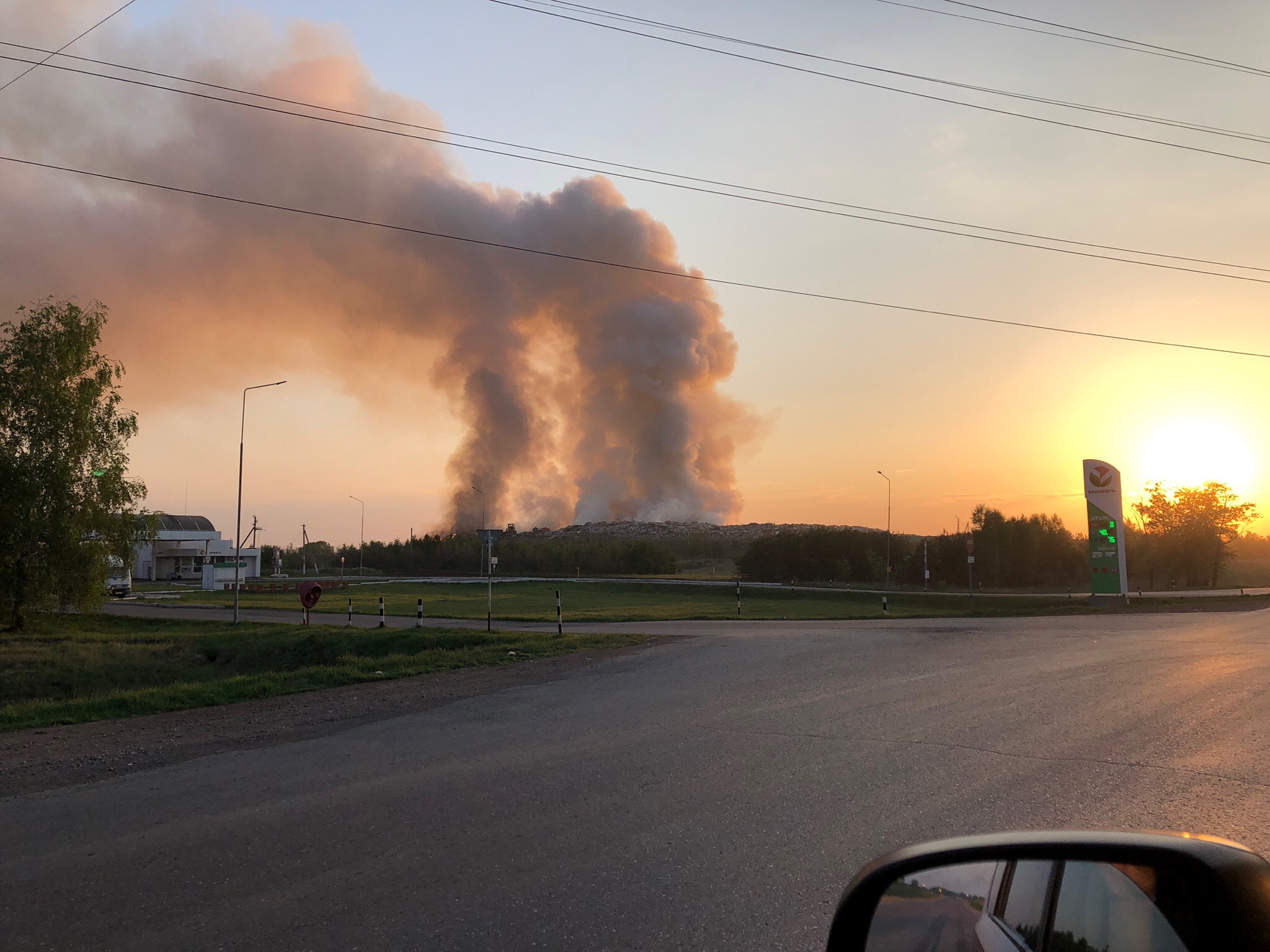 В одном из районов Башкирии загорелся мусорный полигон