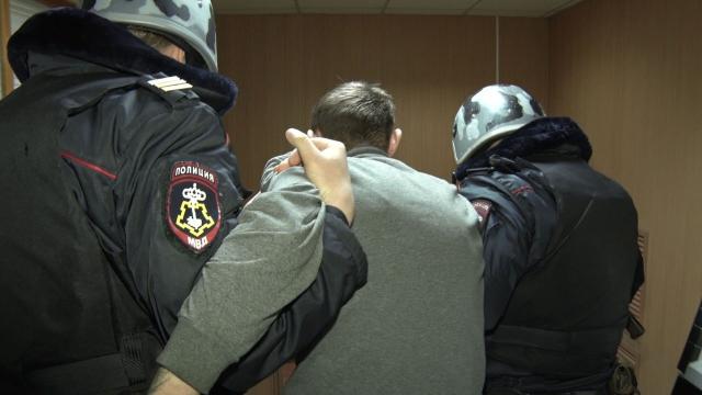 Видео: в Уфе задержали банду вымогателей