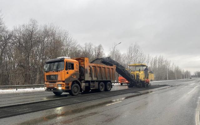 Студентов в Башкирии научили инспектировать качество дорог