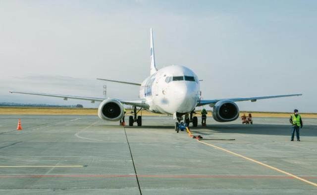На пассажира самолета из Башкирии завели уголовное дело за оскорбление полицейского