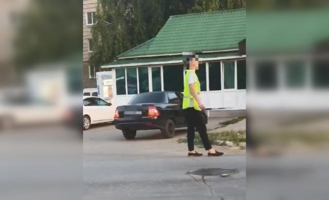 В Туймазах задержали 18-летнего лжесотрудника ДПС В Туймазах задержали 18-летнего лжесотрудника ДПС