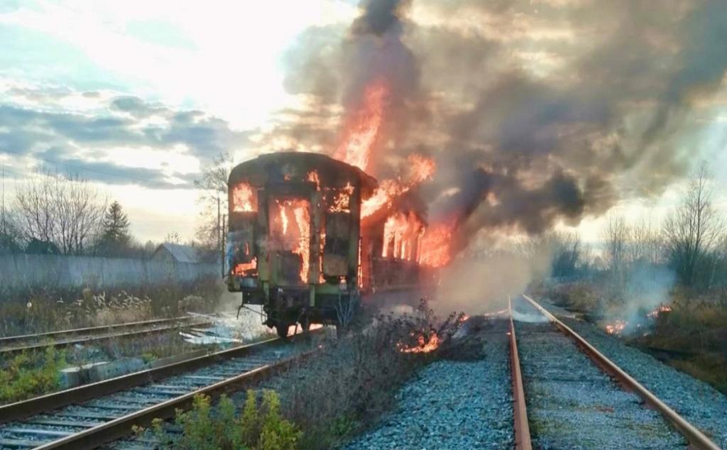 В Башкирии поймали подростков, которые сожгли вагон