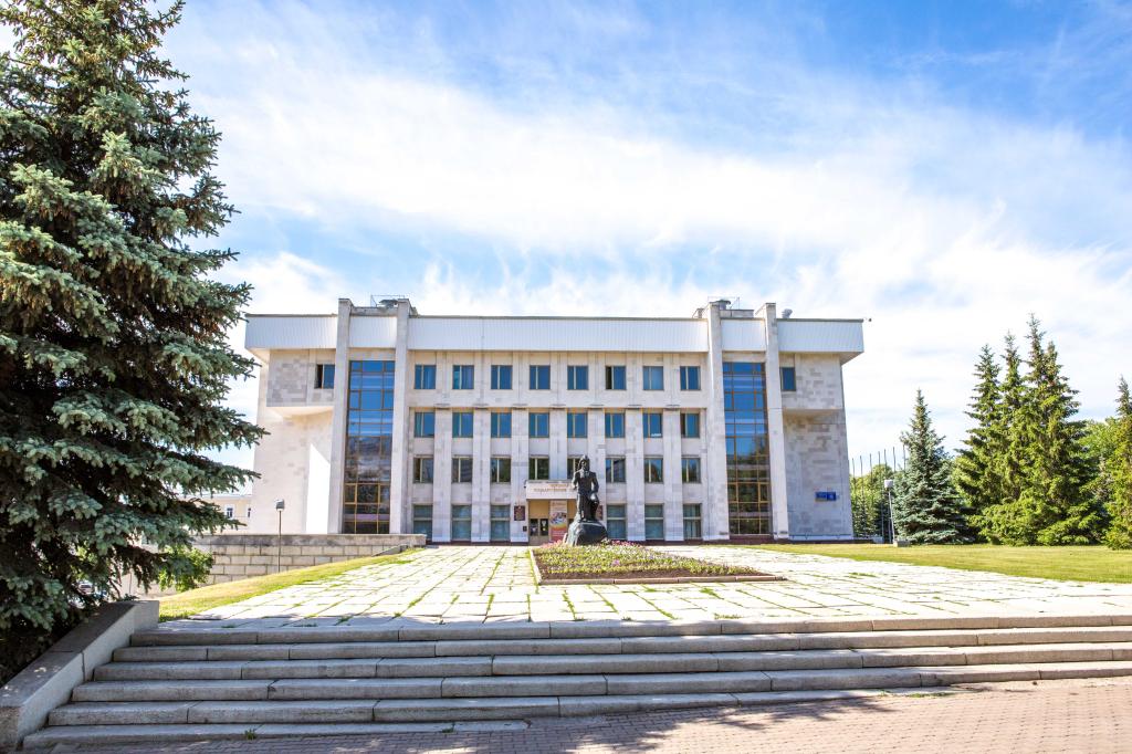 В Госдуме РФ рассмотрят проект парламента Башкирии о национальных школах