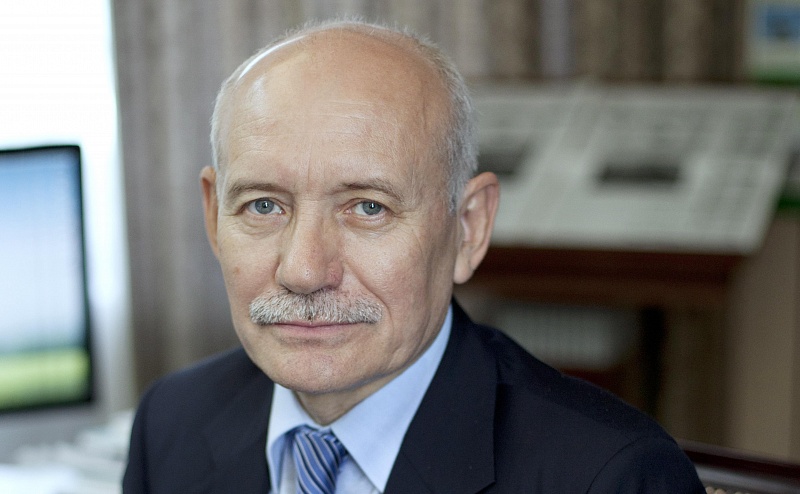 Рустэм Хамитов рассказал о планируемом объеме инвестиций и строительстве иностранных заводов в Башкирии в 2018 году