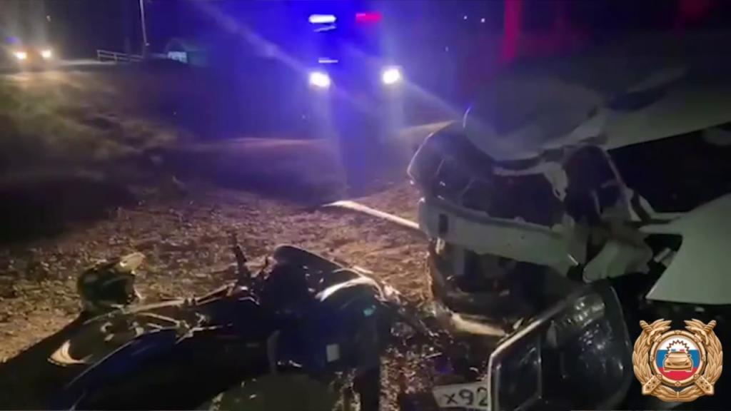 Врачи борются за жизни двух подростков после жесткой аварии в Башкирии