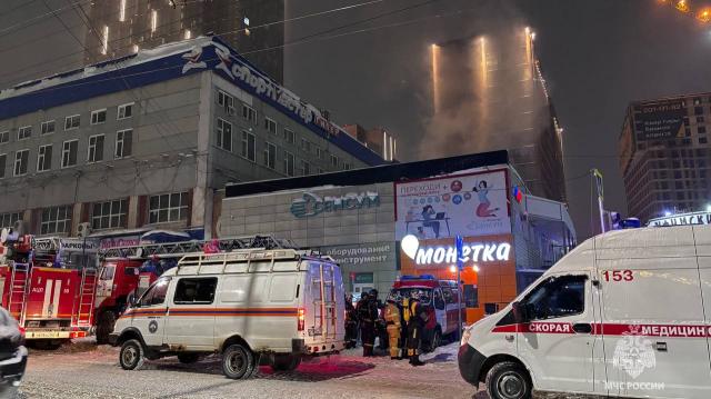 В Уфе локализовали пожар в торговом центре на бульваре Ибрагимова