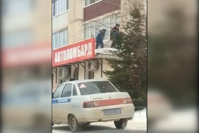 В Башкирии женщина погибла, упав из окна шестого этажа