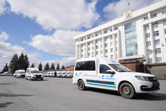 Больницы Башкирии получили 23 новых автомобиля для маломобильных пациентов