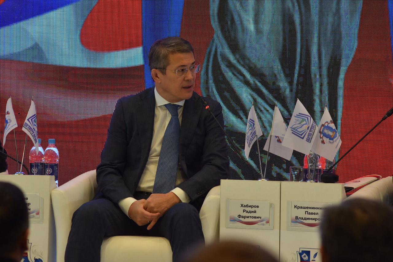 Радий Хабиров: «Мы не будем менять нашу конституцию. Это сакральный документ»