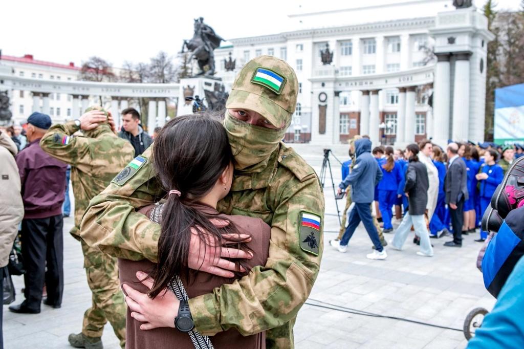 Детей участника СВО из Башкирии забрали в детдом, пока он был на фронте