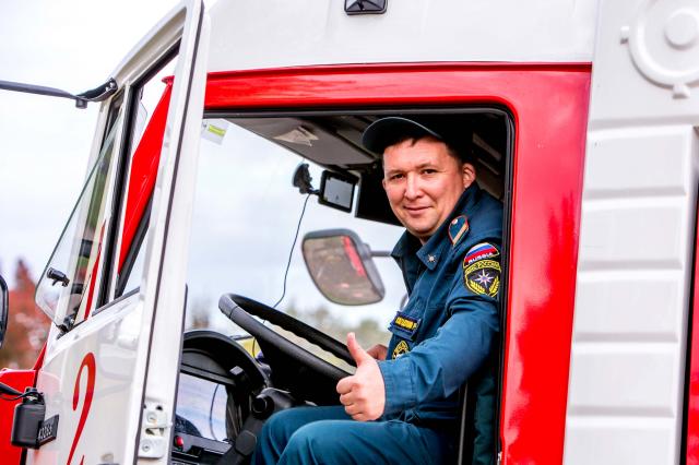 Фотоподборка: в Уфе прошли соревнования водителей пожарных автомобилей