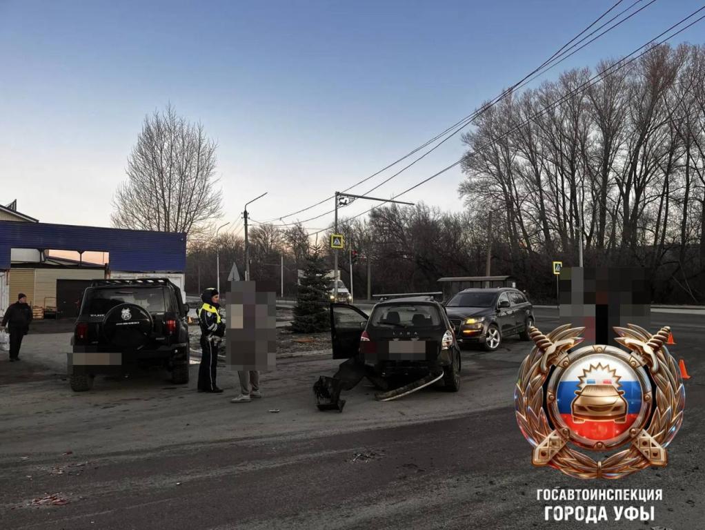 Водитель «Лады» пострадал в жестком ДТП на Индустриальном шоссе в Уфе
