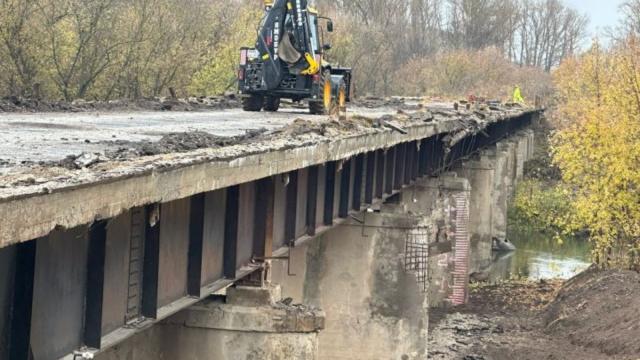 На реке Ик начали демонтаж моста между Башкирией и Татарстаном