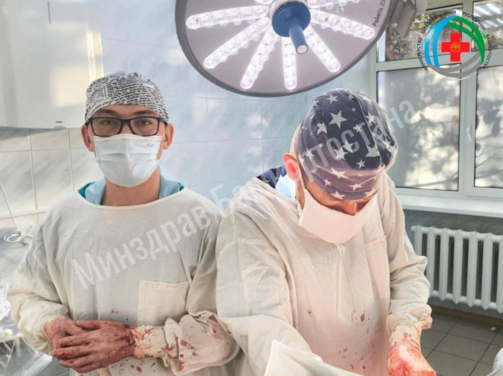 В Башкирии врачи спасли мужчину с ножевым ранением сердца