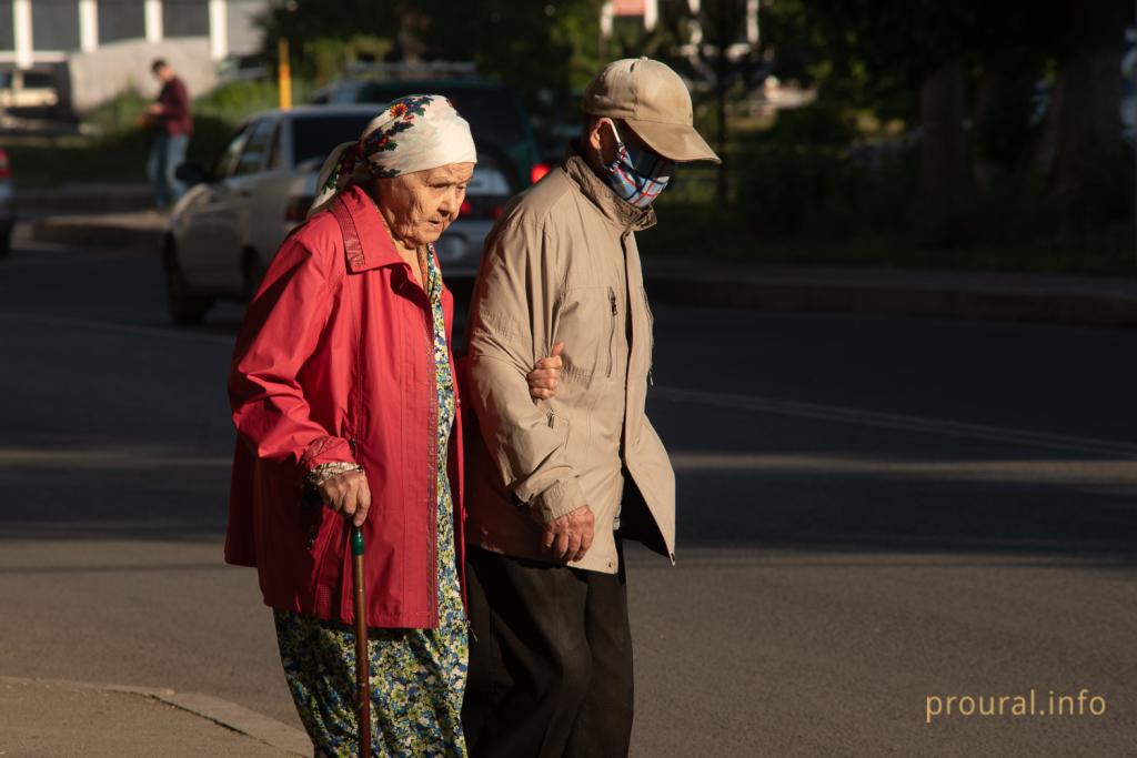 В Башкирии приемные семьи «усыновили» более 200 пожилых людей