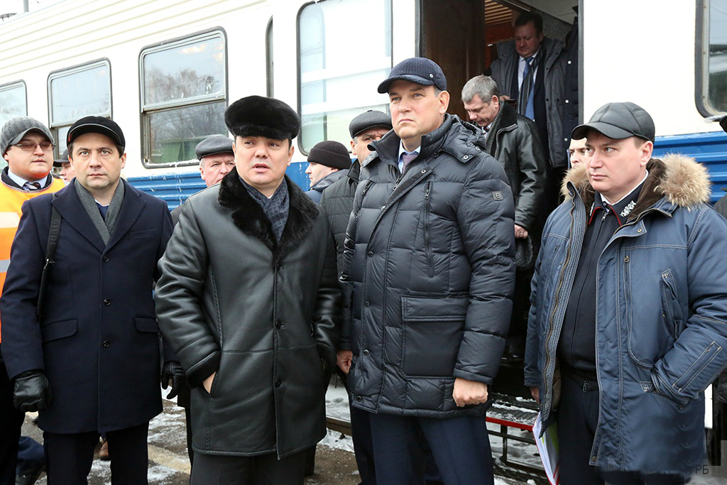 Ирек Ялалов проехался по Уфе на электричке