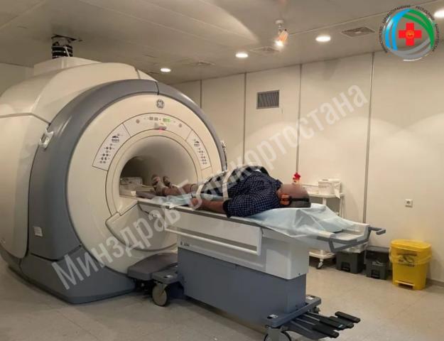 Врачи в Уфе без операции вылечили 64-летнего пациента с раком прямой кишки