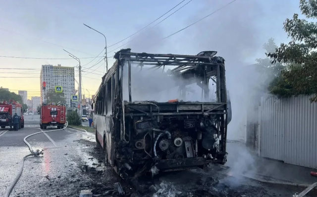 В Уфе сгорела маршрутка