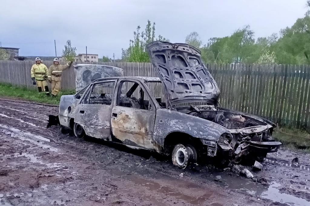 В Башкирии в сгоревшей машине обнаружили тело мужчины