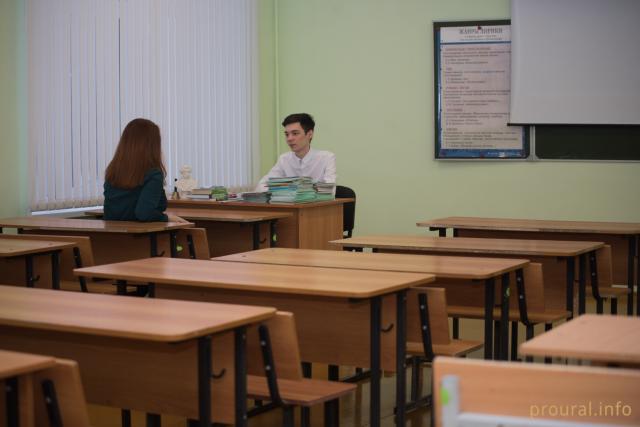 Радий Хабиров сообщил, будут ли усиливать безопасность школ в Башкирии