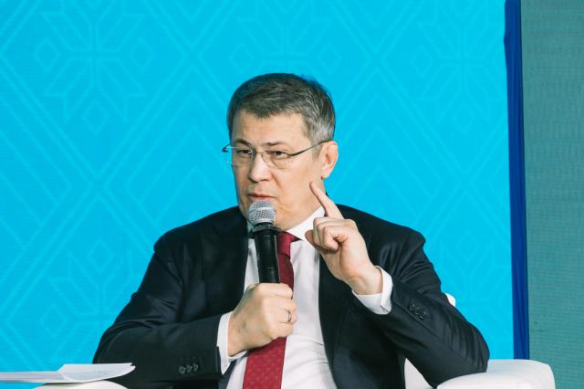 Глава Башкирии поручил взять на особый контроль выплаты участникам СВО