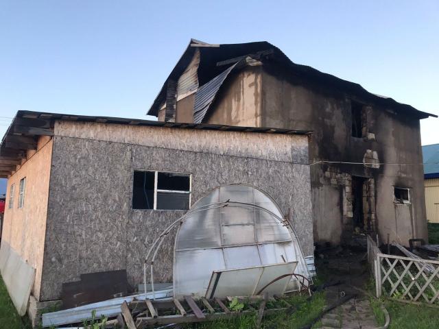 В Башкирии ночной пожар унес жизни двух человек