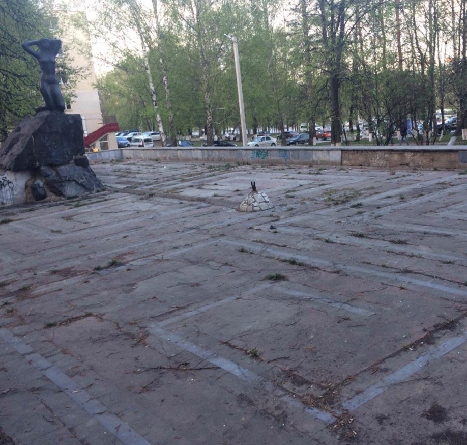 Депутат из Уфы обеспокоен состоянием городского фонтана, владельцем которого является неизвестный